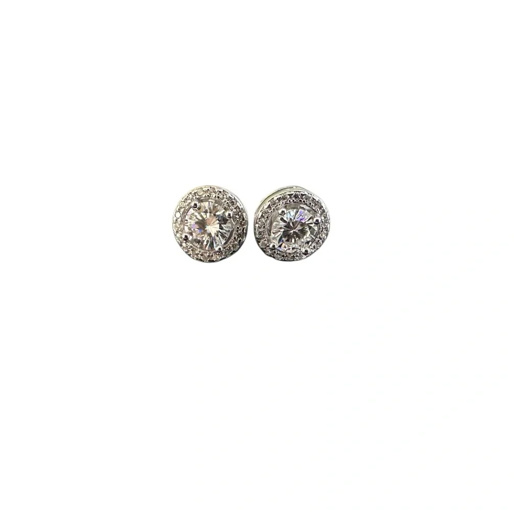 5mm 1.0 CT Moissanite Round Halo Earrrings NWT - Picture 5 of 6